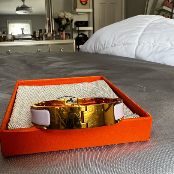 Hermes Clic H Bracelet - Picture 3 of 9